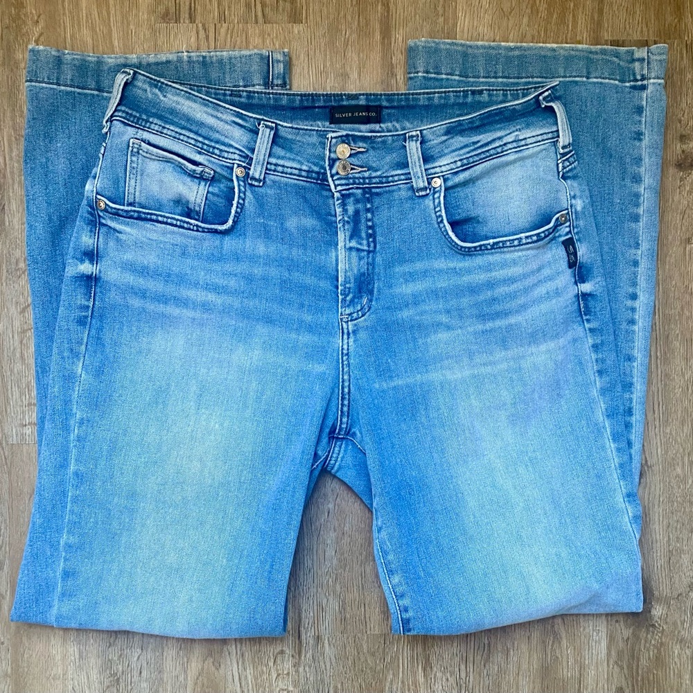 Maurices Women’s 34/33 Silver Jeans Avery Trouser Bootcut 5 Pocket Denim